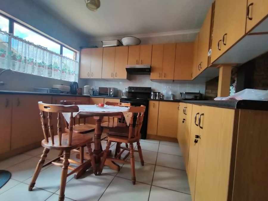 4 Bedroom Property for Sale in Vaal Park North West